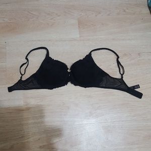 Black lace bra